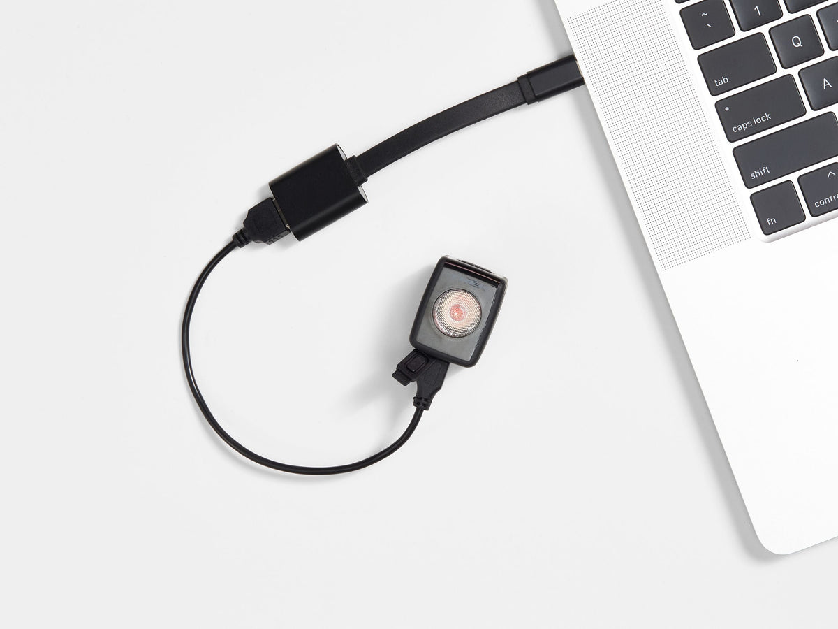Bontrager Flare RT – USB-ladattava takavalo, 90 lm