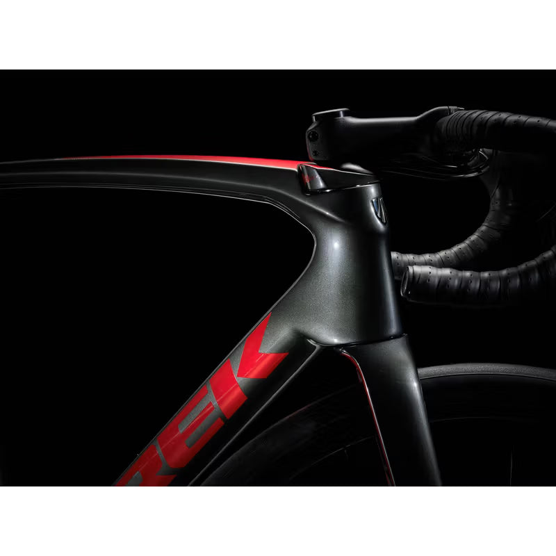 Trek Émonda SL 5 – maantiepyörä, 500-sarjan OCLV-hiilikuiturunko
