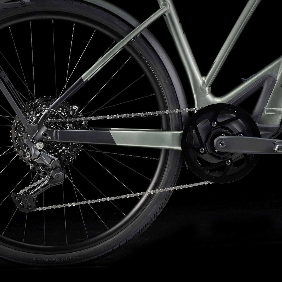 Trek FX+ 7 Midstep – sähköhybridipyörä, 50 Nm, 360 Wh