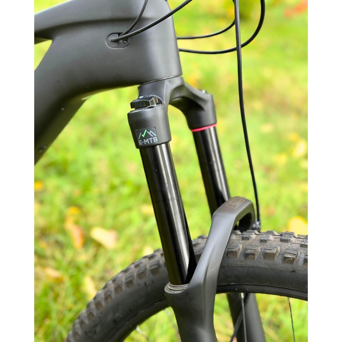 Trek Fuel EXe 9.5 – sähkömaastopyörä, 50 Nm, 360 Wh