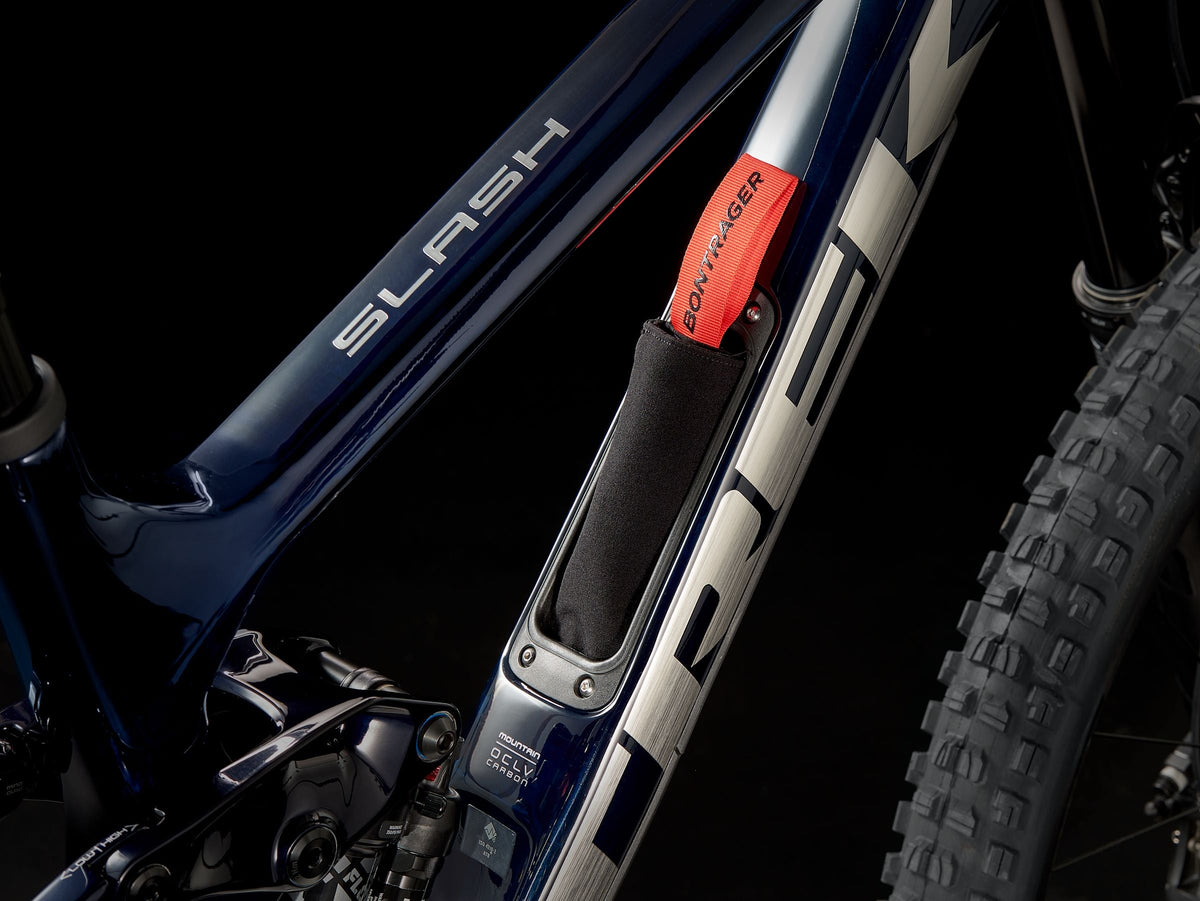 Trek Slash 9.7 Gen 5 – OCLV Mountain Carbon -runkoinen enduro-maastopyörä