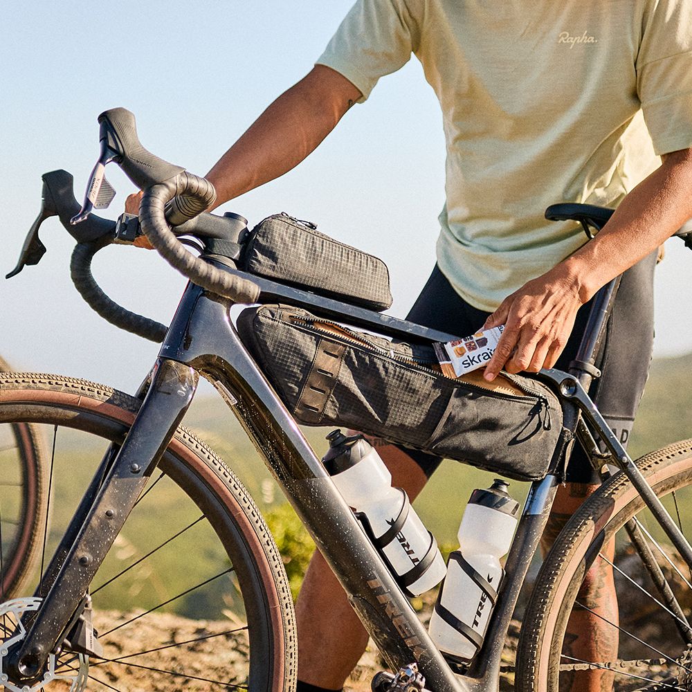 Trek Adventure Frame Bag - runkolaukku 2.6l, musta