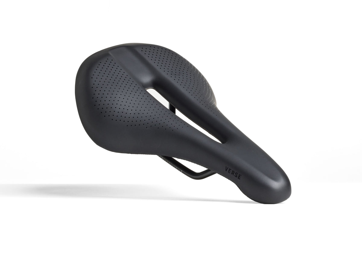 Trek Verse satula 145mm musta
